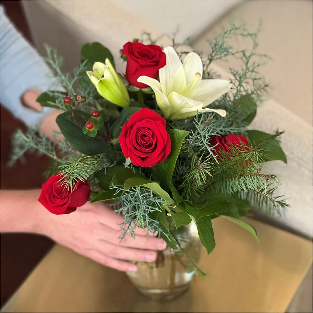 Glittering Lights Bouquet – Flower Parade, Mississauga ON