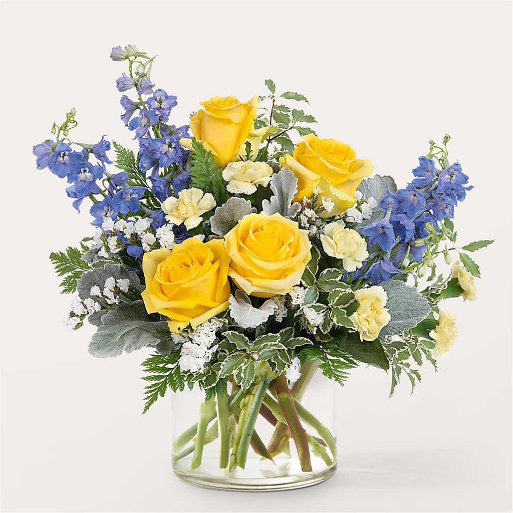Butterfly Wings Bouquet – Flower Parade, Mississauga ON