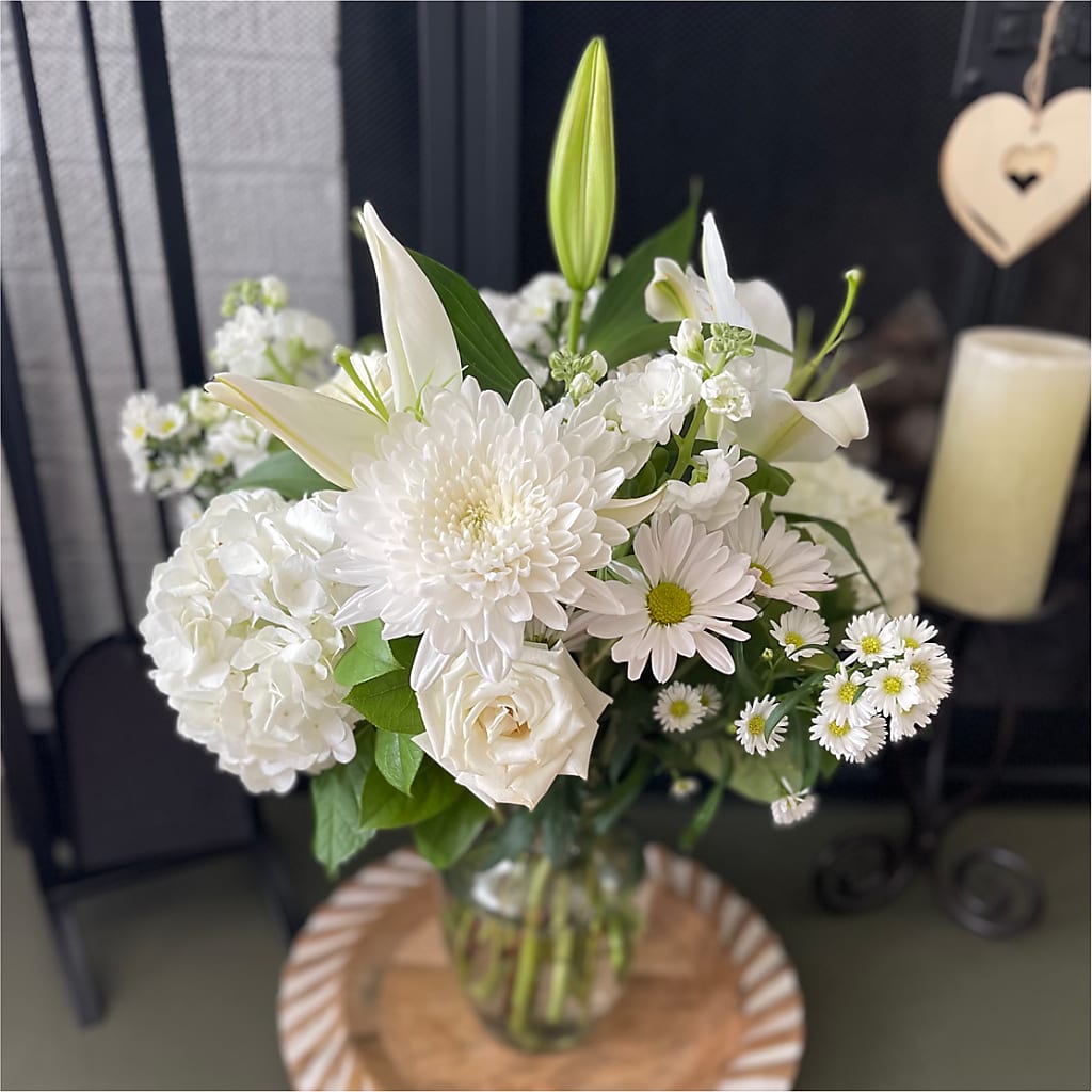 Classic Ivory – A Florist Original –  Flower Parade, Mississauga ON