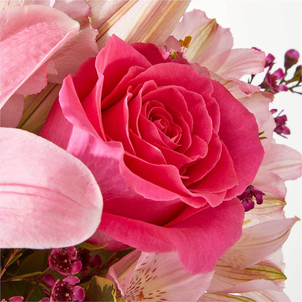 Lucky in Love Bouquet –  Flower Parade, Mississauga ON