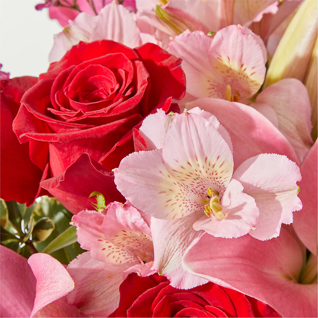 Lucky in Love Bouquet –  Flower Parade, Mississauga ON